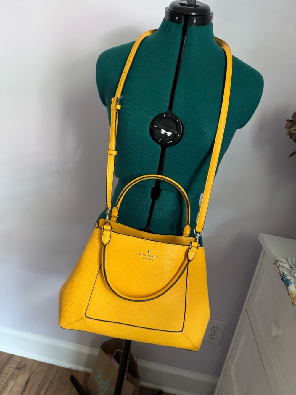 Kate Spade Mustard Yellow/Gold Pebble Purse / Crossbody w/ Matching NWT wallet